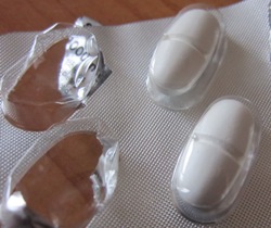Spuogeliai ant varpos (raudoni) - kodėl jie atsiranda? - Lazerinės dermatologijos centras