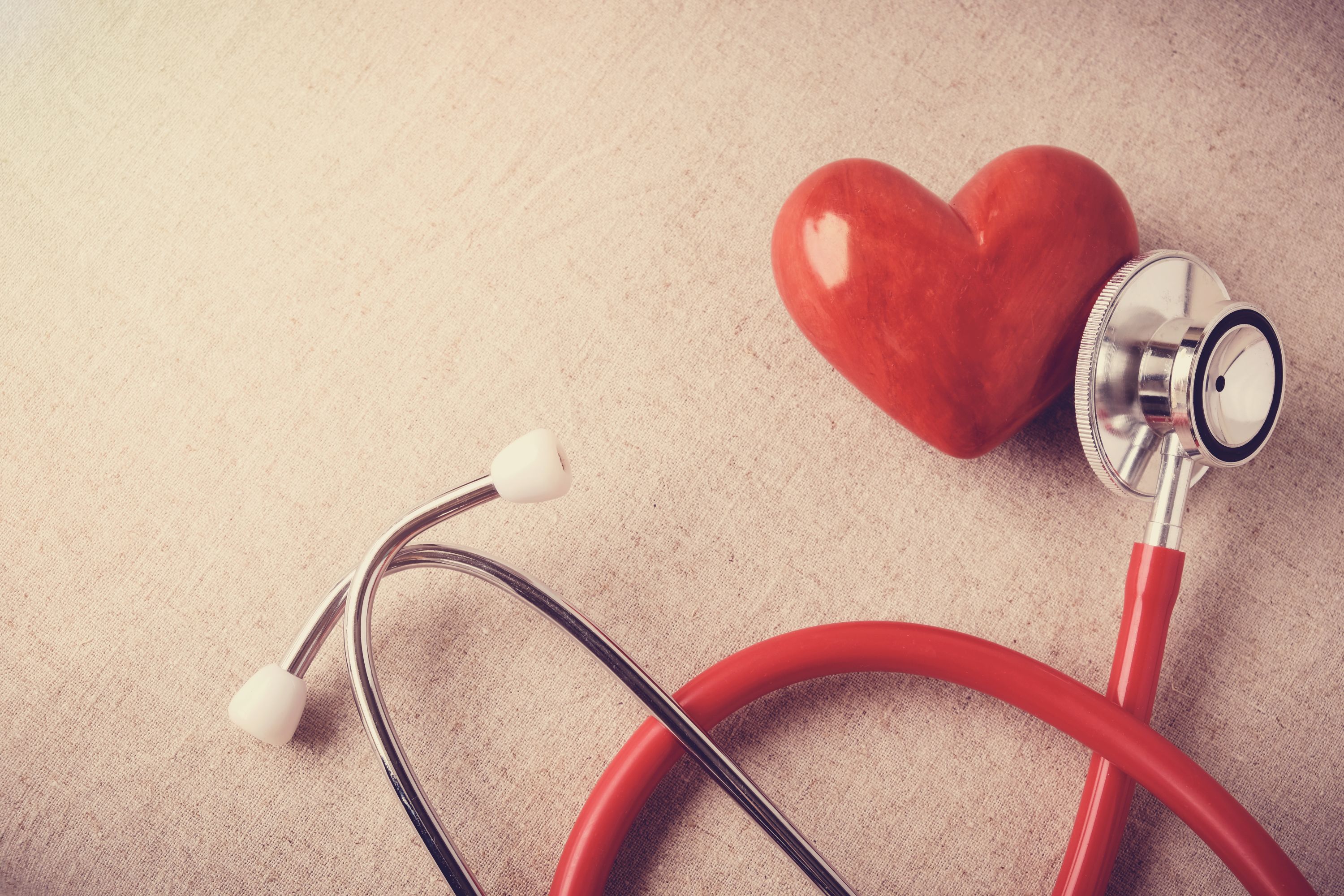 Širdis ir stetoskopas