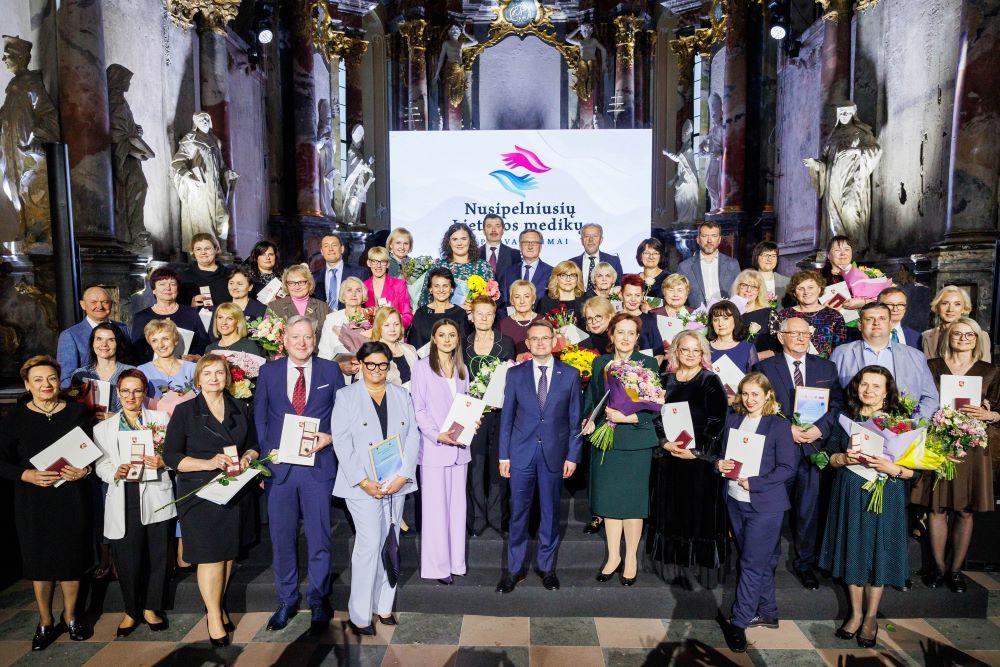  2023 m. nusipelniusių Lietuvos medikų apdovanojimai 