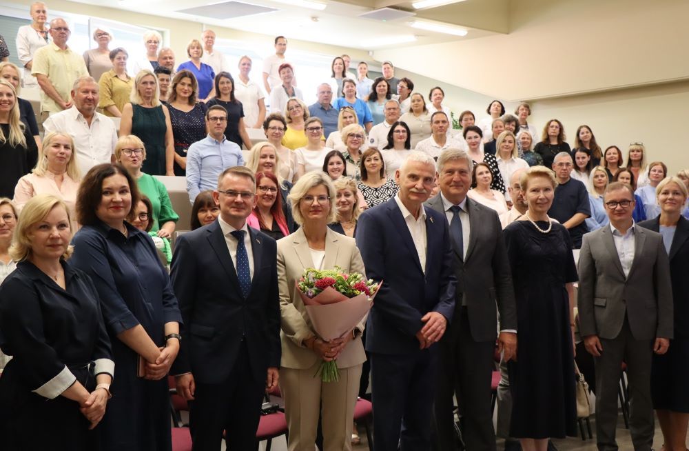 Dalia Žaliaduonytė su Kauno ligoninės kolektyvu