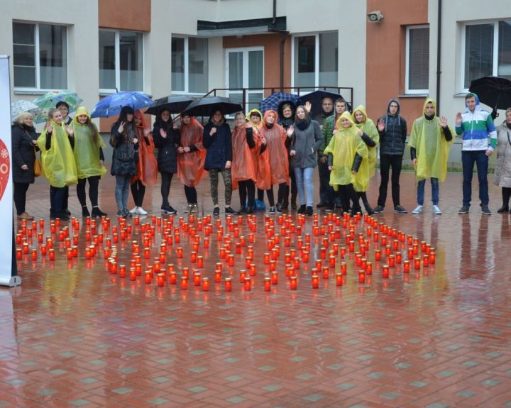 Žvakutės, skirtos 1410 organų donorų, suliepsnojo 9 miestuose