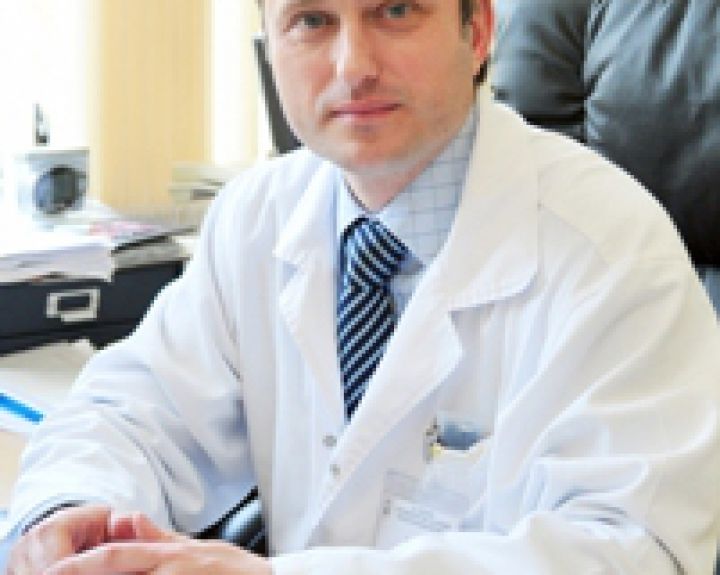 Vėžiu sergantiems pacientams turėtų būti skiriami kraujo krešėjimą mažinantys preparatai