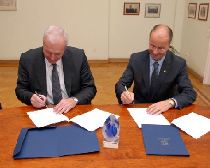 Valstybinė vaistų kontrolės tarnyba bendradarbiaus su LSMU Fiziologijos ir farmakologijos institutu