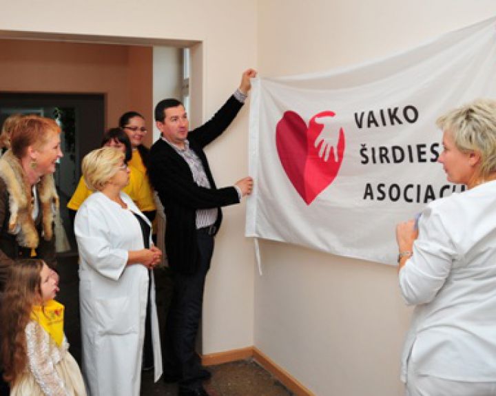 Vaiko širdies asociacija prašo: „Būk vaiko širdies globėju“
