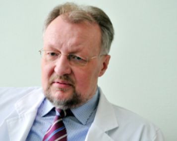Sveikstantieji po nesunkaus ūminio pankreatito gali pradėti valgyti anksčiau 