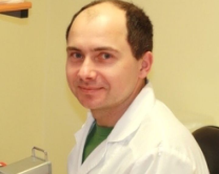 Ant varpos balti spuogeliai. Koks tepalėlis padėtų?