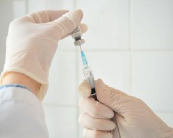 Besiruošiantiems atostogauti žiemą medikai primena apie užkrečiamųjų ligų grėsmę