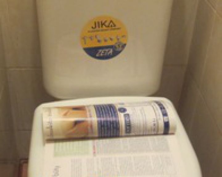 Kas pusvalandį varo šlapintis...