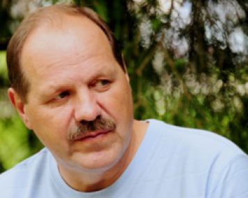 Susitrenkus sėdmenis – deginimas tarpvietėje
