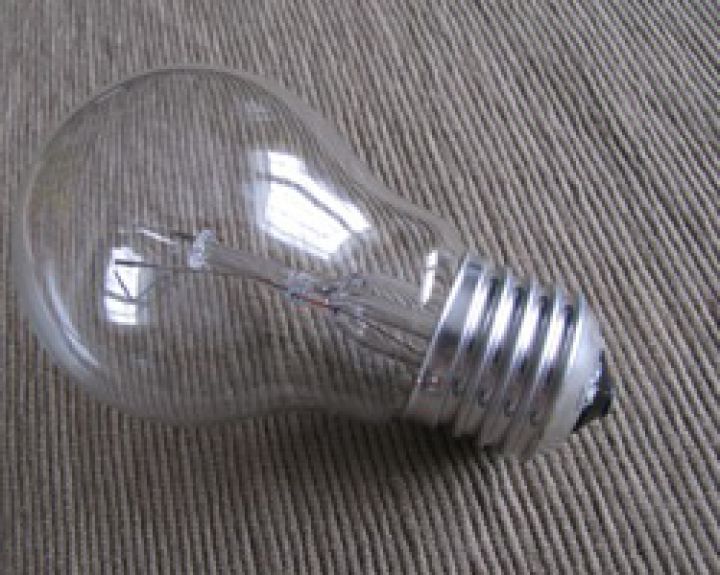 Energiją taupančios lemputės gali pakenkti sveikatai  