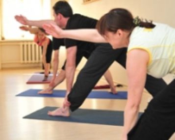 Lenkiant ranką per alkūnę – skausmas