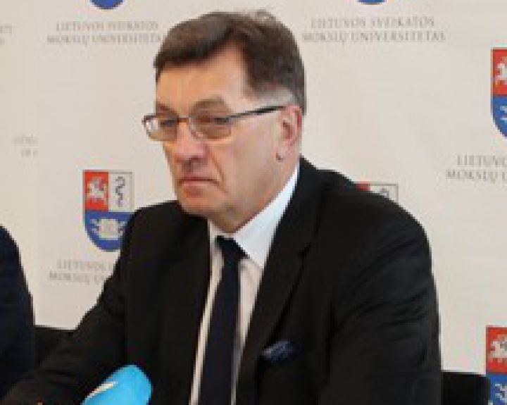 Premjeras sveikatos apsaugos sektoriuje mato teigiamas permainas  