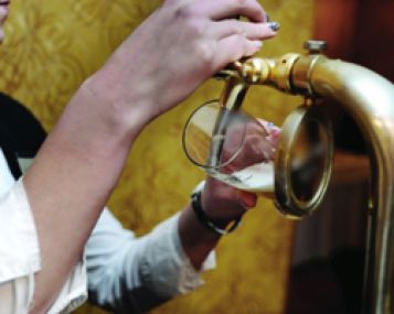 Vis dažnėja vaisiaus alkoholinio sindromo atvejų  
