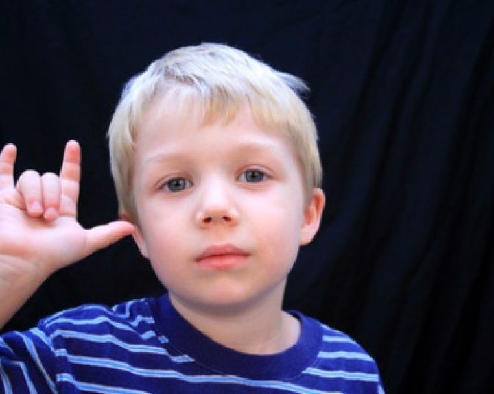 Kūdikis pilve muziką suvokia per mamos emocijas  