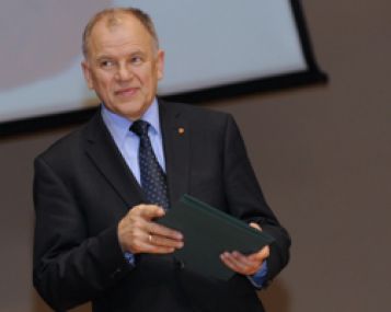 V. P. Andriukaičiui – Europos Komisijos Sveikatos ir maisto saugumo nario portfelis 