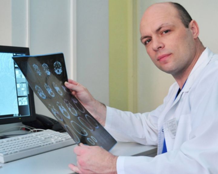 Kaklo arterijų anguliacijos. Ar reikalinga intervencija?