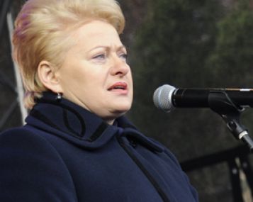 Prezidentė grąžino Seimui Tabako kontrolės įstatymą