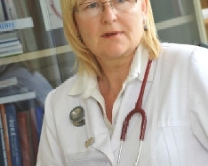 Spaudžia galvą, džiūva burna, virpa kūnas, tirpsta pirštų galai