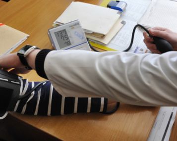 Pasibaigus draustumo galiojimui gydymo paslaugas galima gauti dar mėnesį
