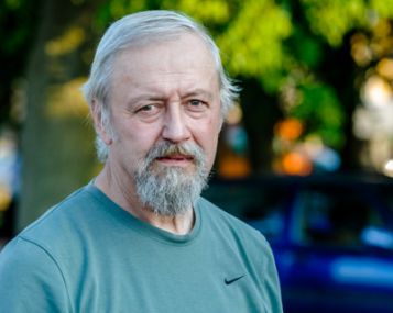 Vytautas Valevičius. Pinigai ir medikas