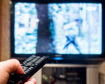 Besaikis televizoriaus žiūrėjimas susijęs su psichikos sutrikimais
