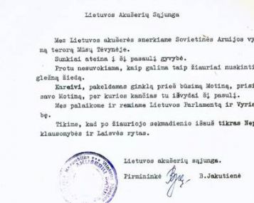 Atkovojusi laisvę Lietuva tuoj pat atsisakė sovietinių skiepų