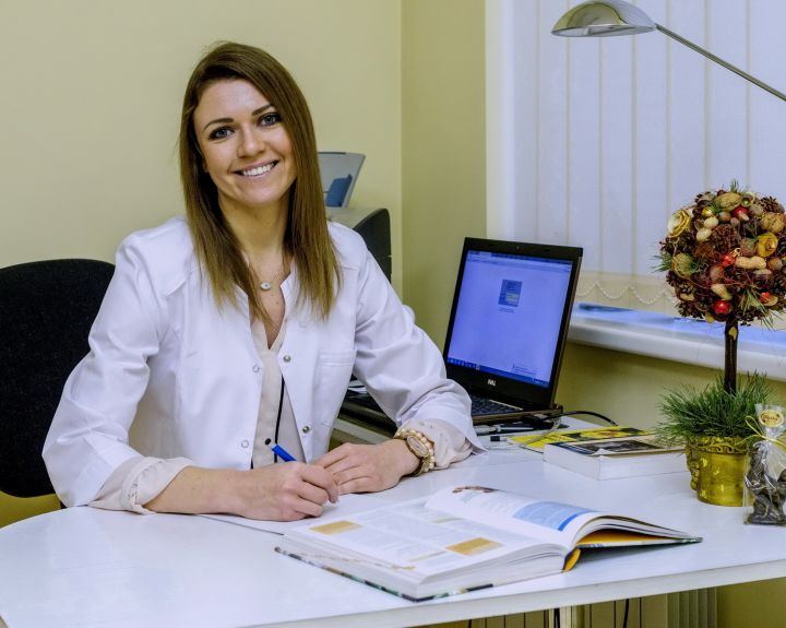 Gydomosios mitybos specialistė: jei sveikai maitintis nepavyksta, laiko atraskite bent vandeniui