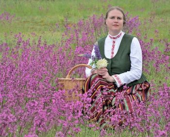 Žoliautoja ir rašytoja Giedrė Bružienė: „Nereikia mums nieko daug“