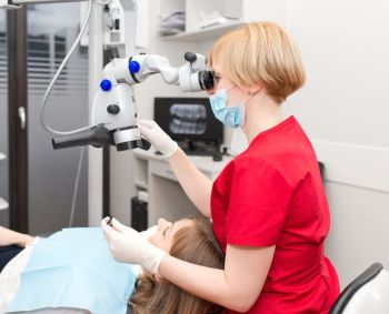 Spartus dantų dilimas – šiuolaikinio žmogaus požymis   