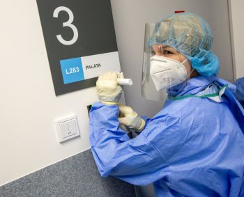 COVID-19 pusės metų istorija Santaros klinikose: patirties ir galimybių gydyti jau turime 
