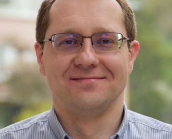 Gydytojai ragina valstybę išnaudoti vitamino D skydą kovoje su pandemija