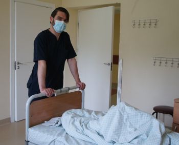 Vaikų chirurgas atskleidė, dėl kokių traumų vaikai vasaras leidžia ligoninės palatose