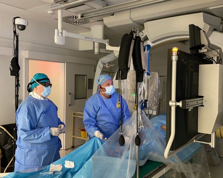 RVUL intervencinės radiologijos operacinėje – unikali nuotolinio mokymo vaizdo kamera