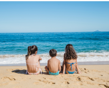 Saugios atostogos užsienyje su vaikais: kuo svarbu pasirūpinti?