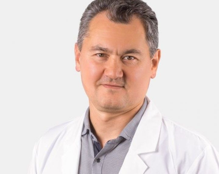 Išvengti dėl plokščiapėdystės kylančio skausmo padeda chirurginis gydymas
