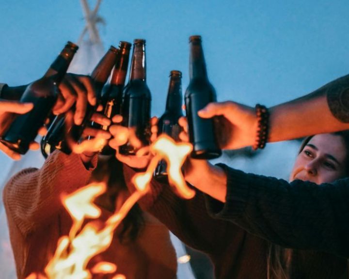 Jonines švęskite saugiai: ką alkoholis daro kūnui ir protui?