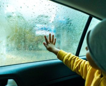 Vaikų emocijos per šventes: ką dažnai praleidžiame pro akis?