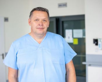 Pirmą kartą Europoje: Kauno klinikose atlikta procedūra padėjo suvaldyti kepenų naviką vaikui