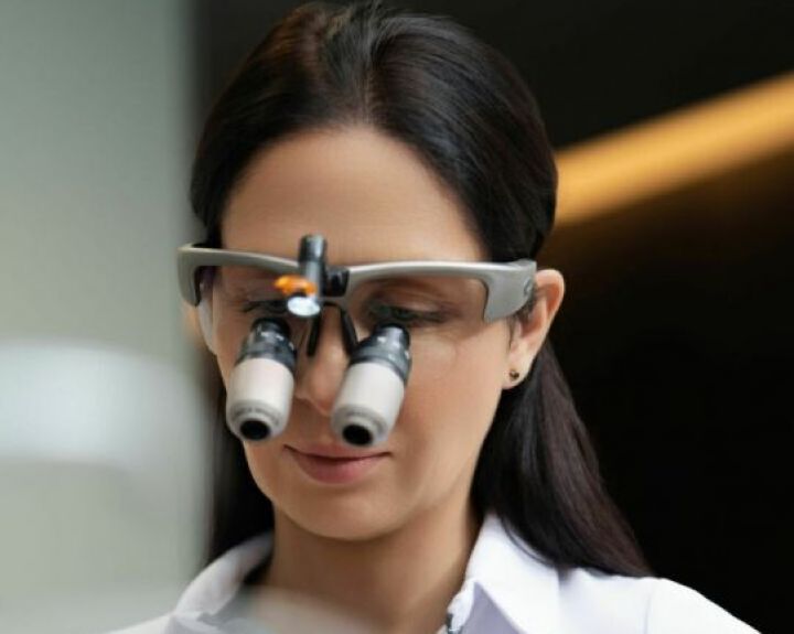 Bėkite, jei siūlo „visą burną padaryti“ per dvi dienas