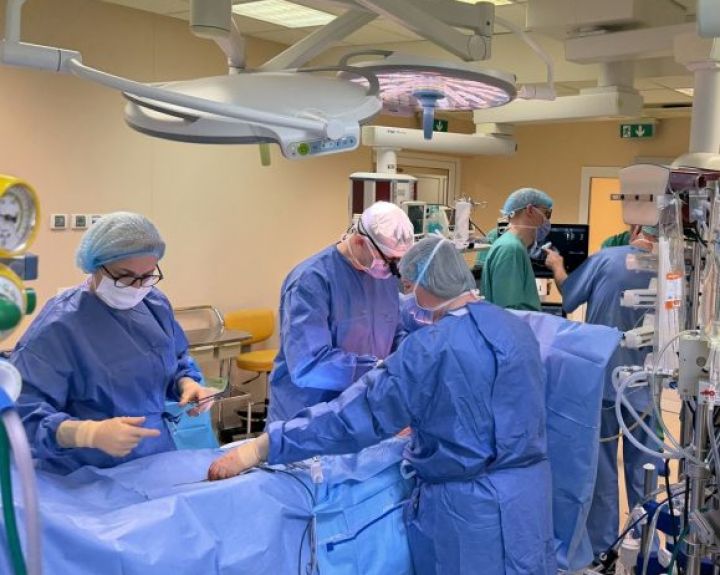 Pirmąkart Lietuvoje implantuoti besiūliai širdies vožtuvai