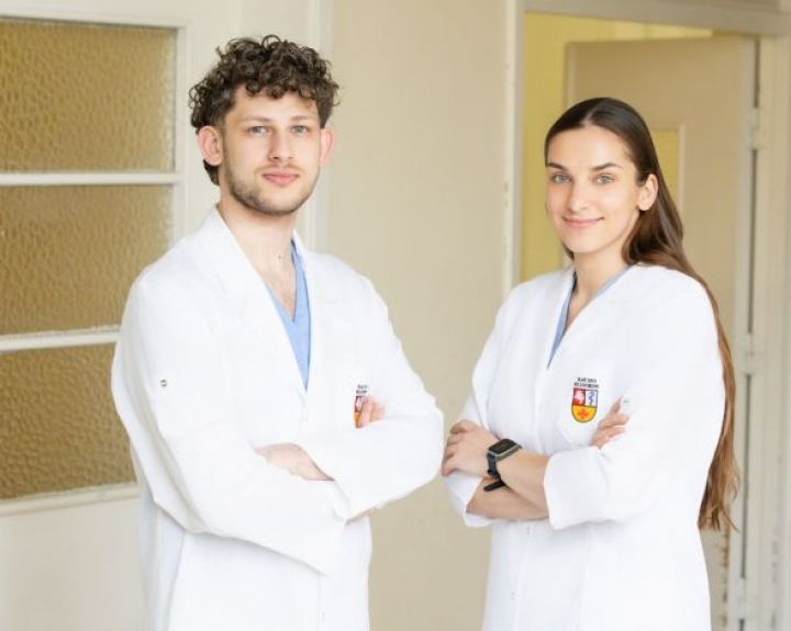 Komandinis darbas: išplėstinės praktikos slaugytojai Kauno klinikose