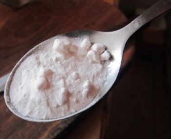 Vaistininkė apie savigydą: geria sodą ir druską, o po to ateina dėl skrandžio problemų