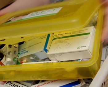 Vaistininkė įspėja: grįžus iš ilgos kelionės dalį vaistinėlės gali tekti išmesti