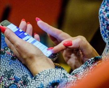 Skaitmeninis nerimas – šių laikų liga: kaip pagyti