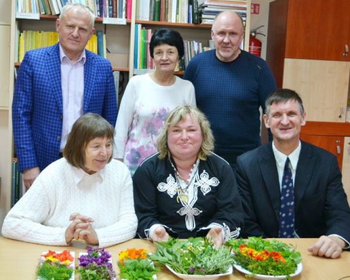 Liaudies medicina: gėlių žiedai kvepia ir gydo