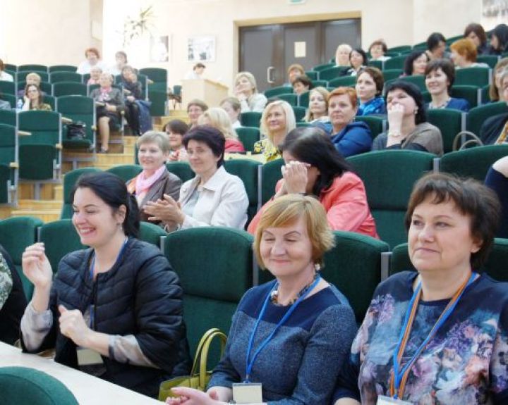Tarptautinė akušerių diena: pagalba gimdyvei – seniausia medicinos pagalba   
