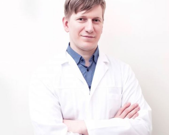 Ar atlikus apipjaustymą apyvarpė nors kiek dengia galvutę?