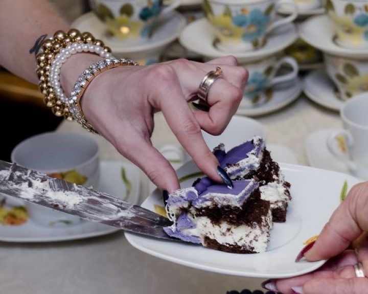 Kodėl žmonės mėgsta saldžius produktus ir kiek jų vartoti